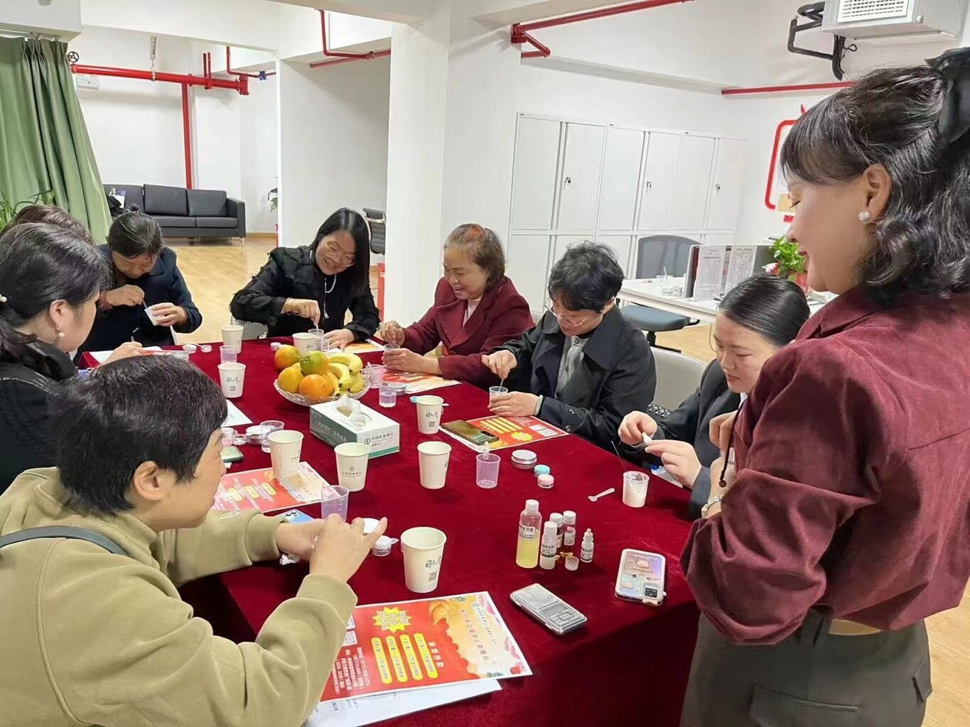 送温暖做手霜活动.jpg